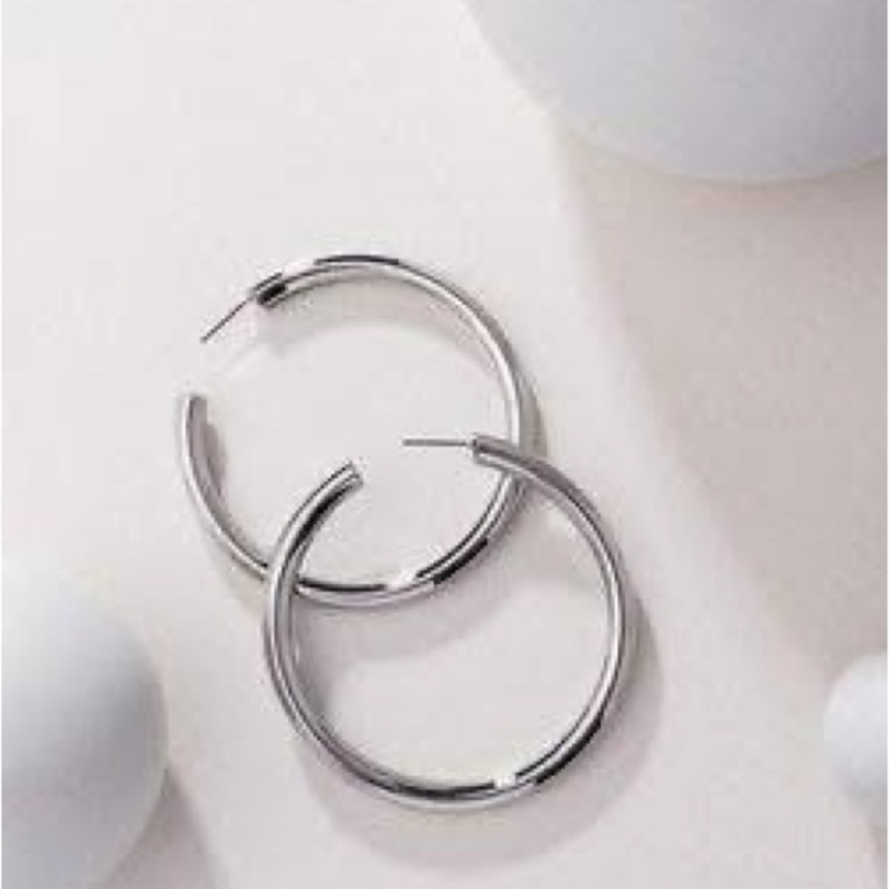 Paparazzi Silver Heart Charm Layered Necklace - Picture 3 of 6